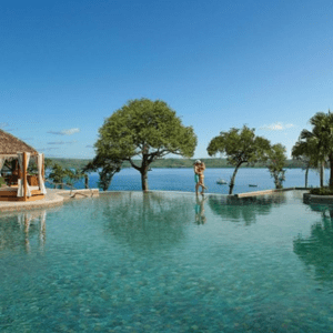 Este Resort Tiene Una Ubicación Privilegiada Que Ofrece Tranquilidad Y Belleza Natural