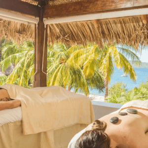 Y Una Zona Privada De Playa Para Disfrutar De Momentos De Tranquilidad