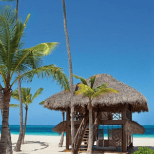 El Secrets Royal Beach Punta Cana Se Encuentra A Aproximadamente 20 Kilómetros Del Aeropuerto Internacional De Punta Cana En Republica Dominicana, Punta Cana, Caribe