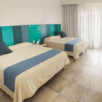 Habitación Superior Con Vistas Al Océano: Ofrece Dos Camas Grandes Y Vistas Impresionantes Al Mar