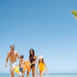 Imagina Relajarte En Una Lujosa Habitación Con Vista Al Mar
