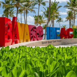 Imagina Un Lugar Donde La Comodidad Y El Lujo Se Encuentran Con La Belleza Natural Del Caribe