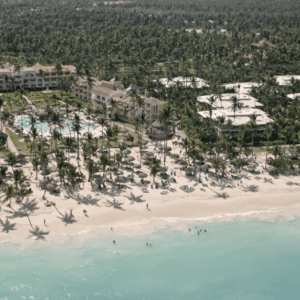La Ubicación Es Ideal Para Quienes Desean Explorar La Vibrante Vida Local Y Disfrutar De Las Playas Paradisíacas De Bávaro En Republica Dominicana, Punta Cana, Caribe