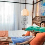 Las Habitaciones Están Elegantemente Decoradas Y Cuentan Con Comodidades Modernas Como Camas Cómodas