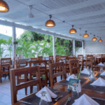 Su Arquitectura Se Caracteriza Por Líneas Sencillas Y Espacios Abiertos En Punta Cana, Republica Dominicana