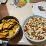 Con Su Selección De Sushi Y Platos Tradicionales