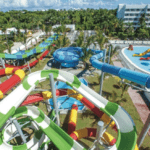 Con Suficiente Espacio Para Que Todos Los Visitantes Disfruten Sin Aglomeraciones En Riu Palace Bavaro