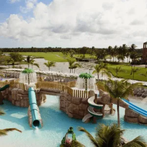 Lo Que Lo Convierte En Un Destino Ideal Para Aquellos Que Buscan Disfrutar De Unas Vacaciones Completas Sin Necesidad De Salir Del Resort