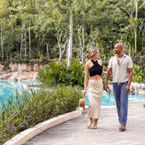 Las Noches Están Llenas De Entretenimiento En Secrets Tulum Resort Beach Club En Mexico, Tulum, Caribe