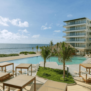 El Palacio Municipal De Cancún Está A Solo 29 Km En Sensira Resort Spa Riviera Maya