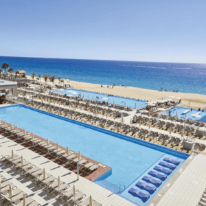 Una De Las Playas Más Populares Y Concurridas De La Región En Riu Palace Baja California Adults Only