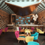 El Hotel Cuenta Con Un Restaurante Internacional Que Deleita A Los Huéspedes Con Una Amplia Variedad De Platos Que Combinan Los Sabores Locales Con Influencias Globales