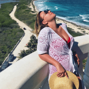 Es Perfecto Para Familias Que Buscan Un Entorno Seguro Y Entretenido Donde Tanto Adultos Como Niños Pueden Disfrutar De Actividades Variadas