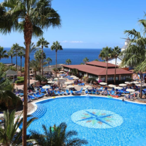 El Mar Se Extiende Hasta El Horizonte En Bahia Principe Sunlight Tenerife