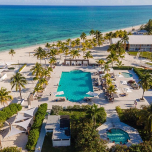 Su Cercanía Con El Océano Y Las Actividades Disponibles Lo Hacen Sentir íntimo En Viva Fortuna Beach By Wyndham A Trademark