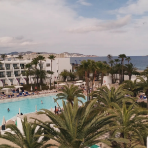 El Mediterráneo Se Convierte En El Cómplice Perfecto Para Vivir La Vida En Toda Su Plenitud En Grand Palladium White Island Resort Spa En Espana, Ibiza, Europa Del Sur